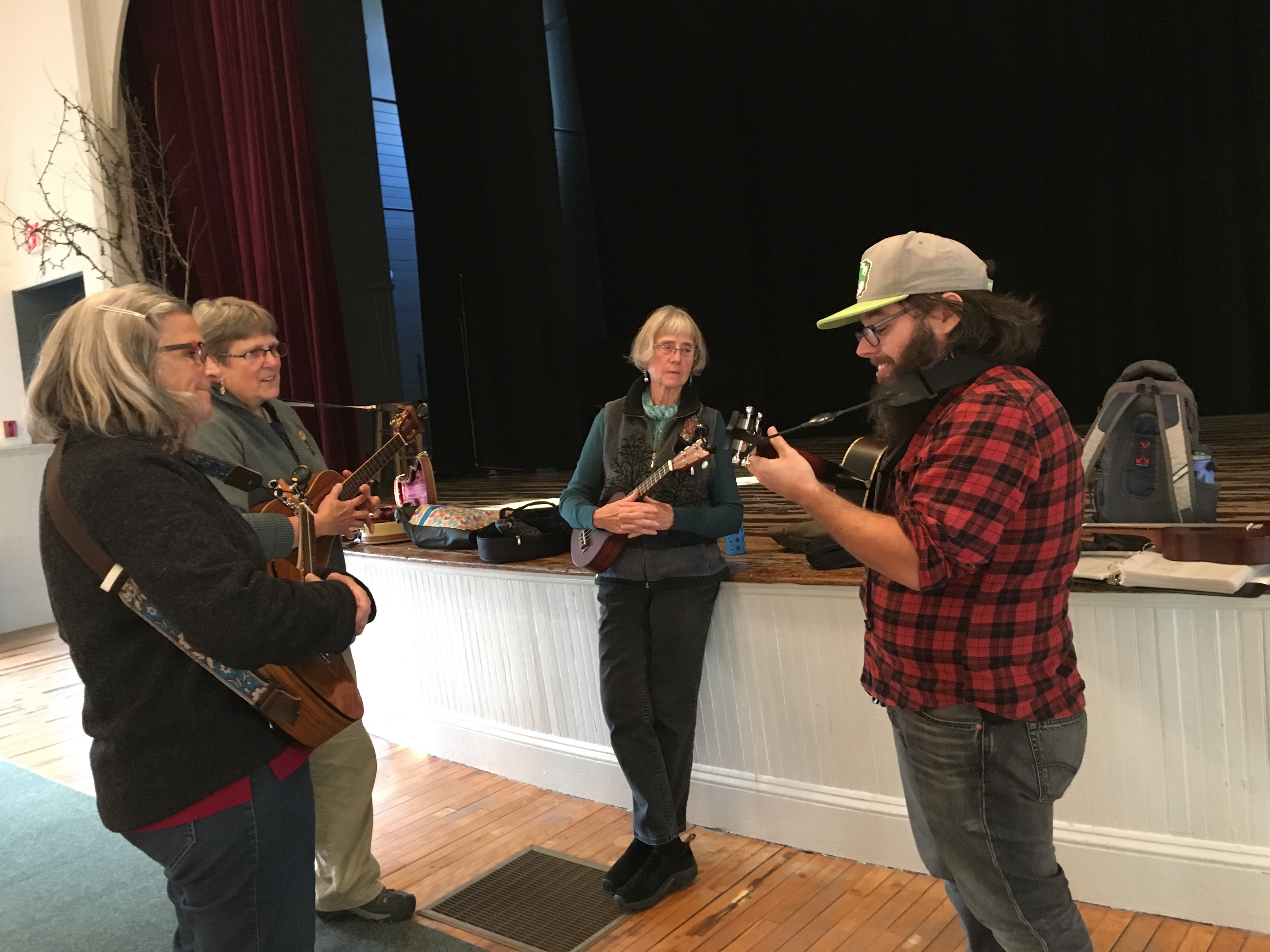 Ukulele class, Haverhill, NH I Tiny Village Music